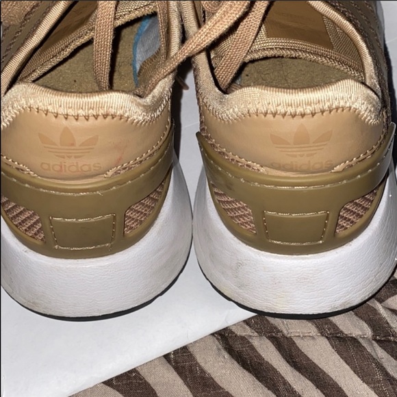 Adidas Wmns Sz.5 - Picture 2 of 2